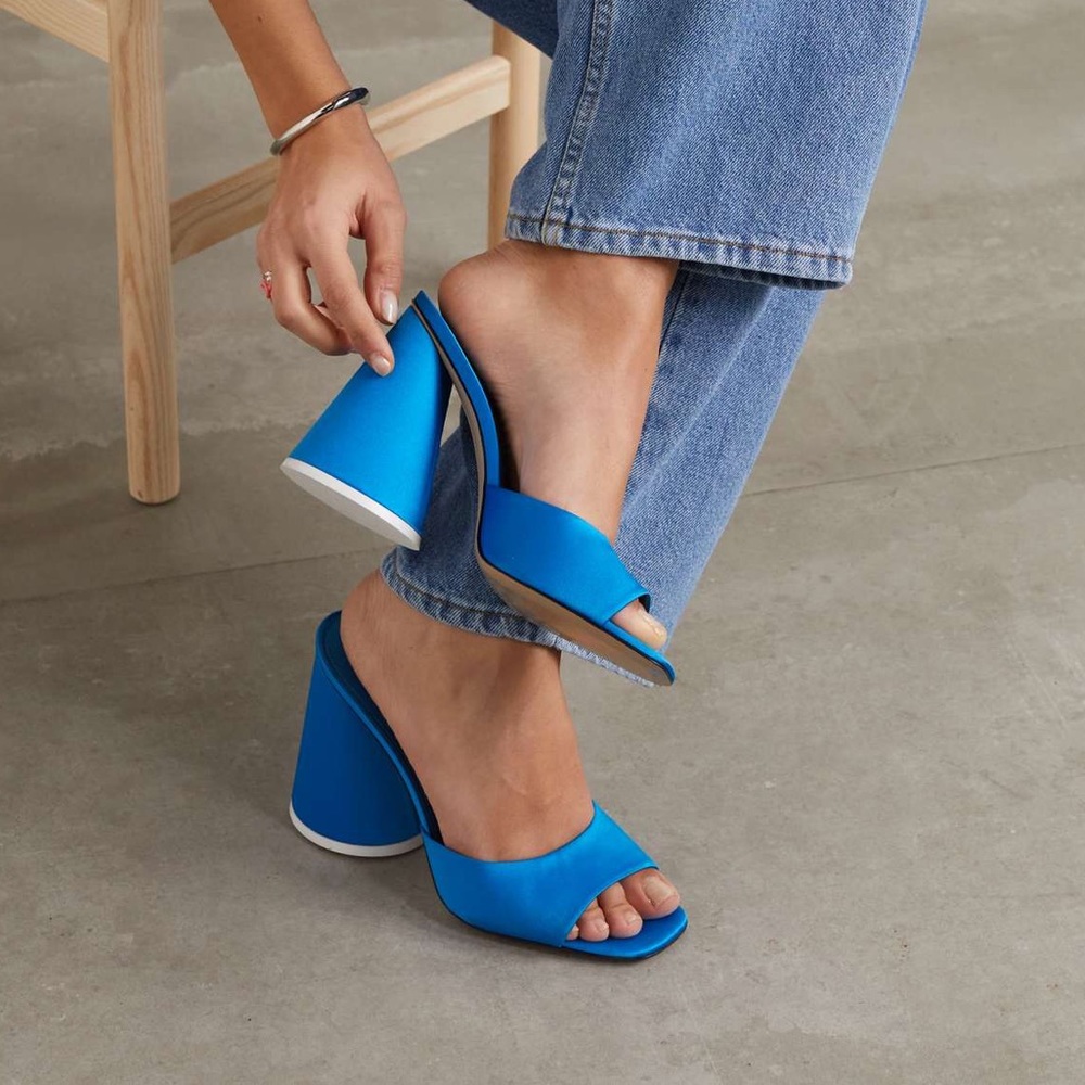 THE ATTICO 💙💙💙💙💙
Luz satin mules